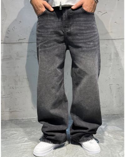 جينز فضفاض (Baggy) بلون أسود باهت (Faded Black)