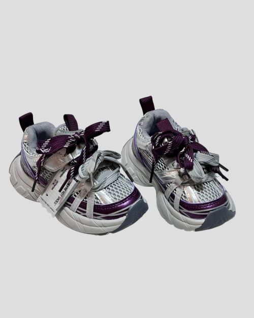 Kids Motion Grip Sneakers