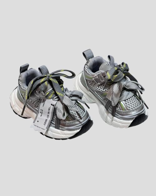 Kids Motion Grip Sneakers