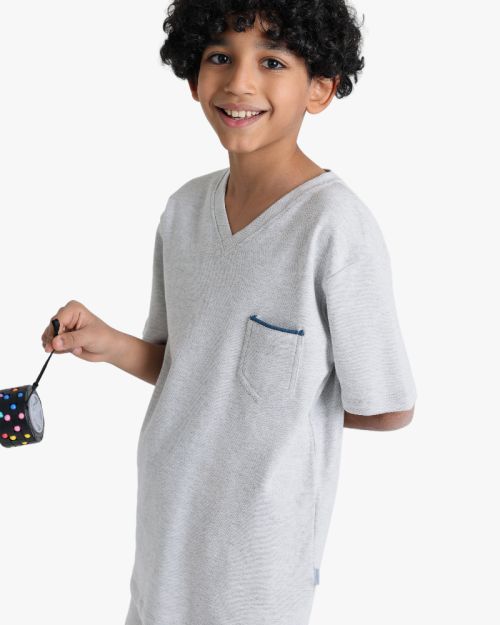 V-Neck Comfort Play Set