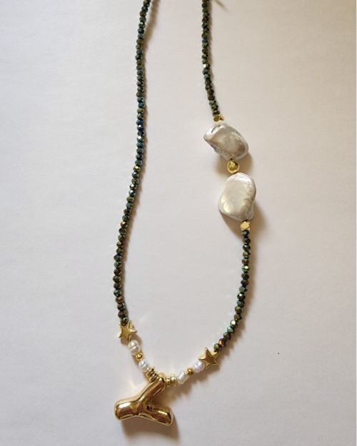 Short necklace Y