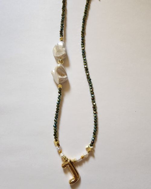 Short necklace J