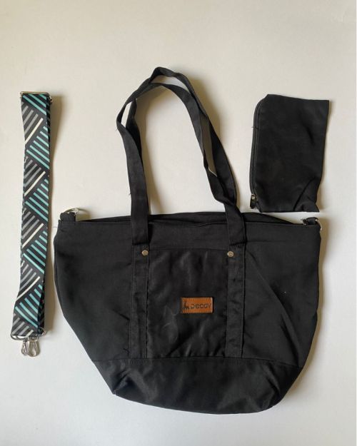 Decov Handbag Multicolor with Plain Strap